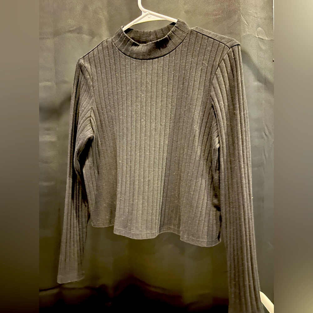 Ribbed Black Women's Top